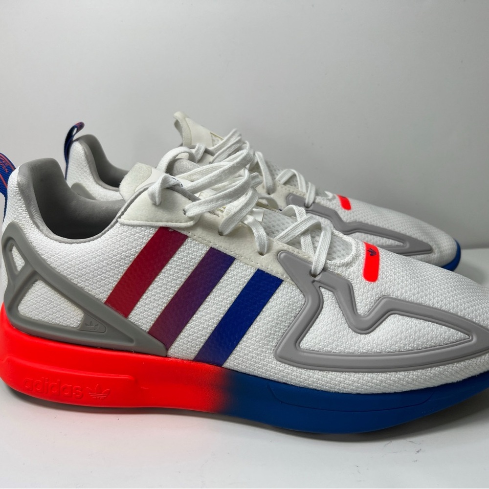 Adidas Originals Men's ZX 2K Flux Running Sneakers
(Make me an offer or bundle)